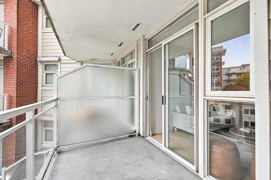 421 4028 Knight Street Vancouver, BC - 18
