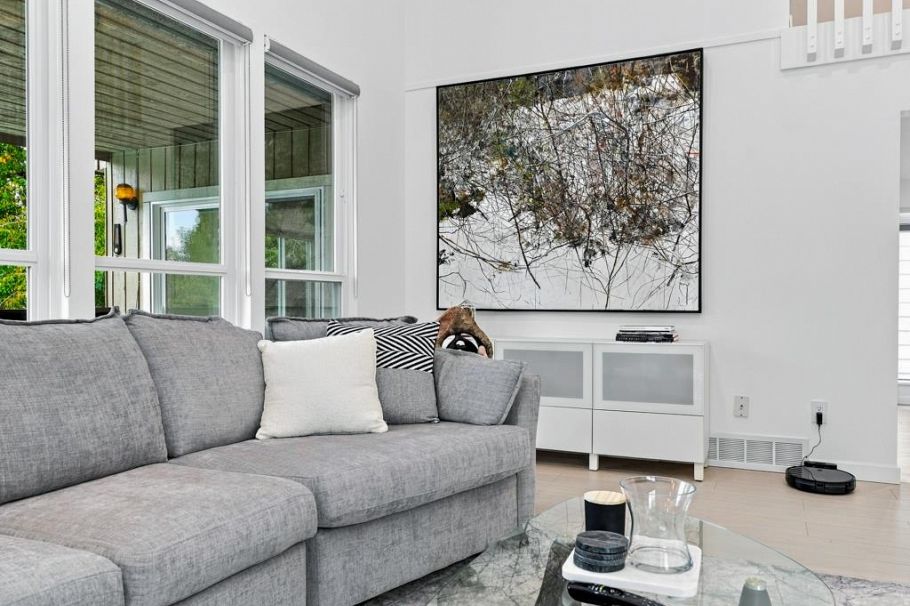 2045 Kirkstone Road North Vancouver, BC - 4