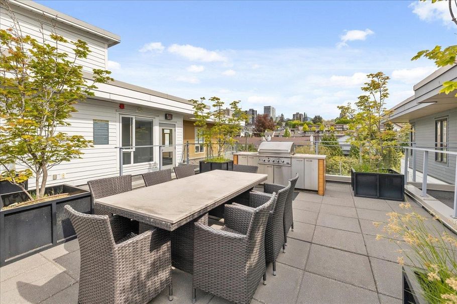 102 221 E 3rd Street North Vancouver, BC - 25