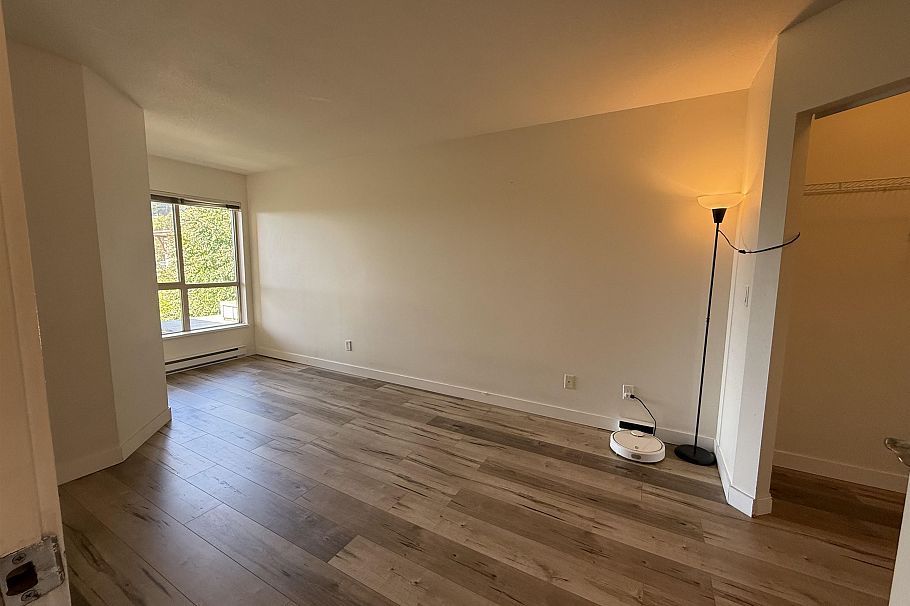 408 1633 Mackay Avenue North Vancouver, BC - 20