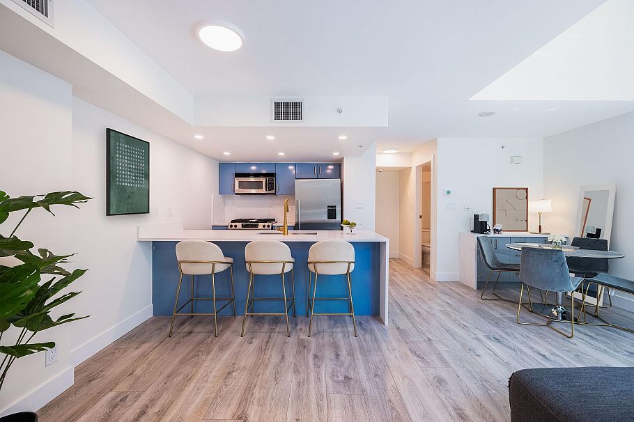 TH8 168 E Esplanade Avenue North Vancouver, BC - 9
