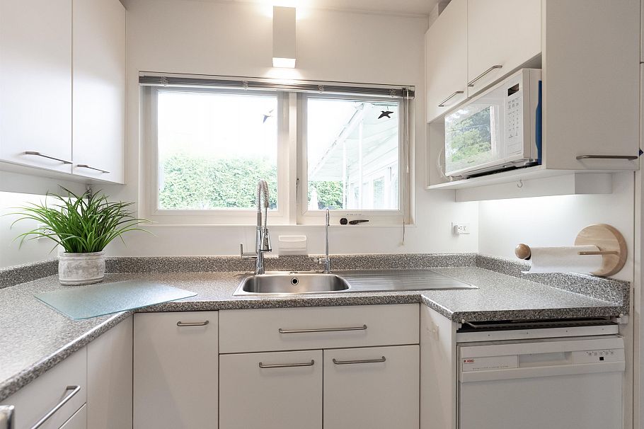 1222 Rosewood Crescent North Vancouver, BC - 16