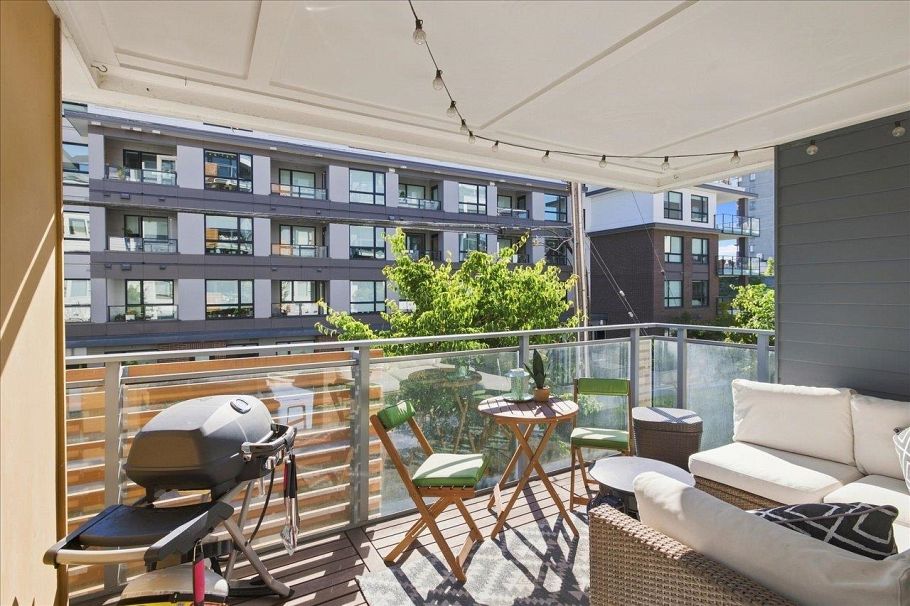 102 221 E 3rd Street North Vancouver, BC - 20