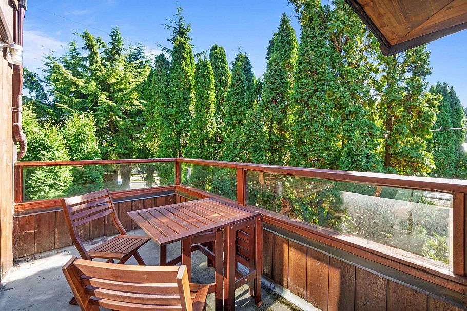 2069 Westview Drive North Vancouver, BC - 25