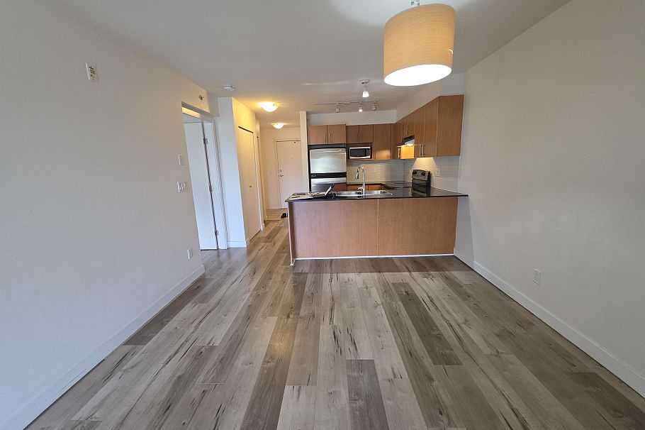 408 1633 Mackay Avenue North Vancouver, BC - 27