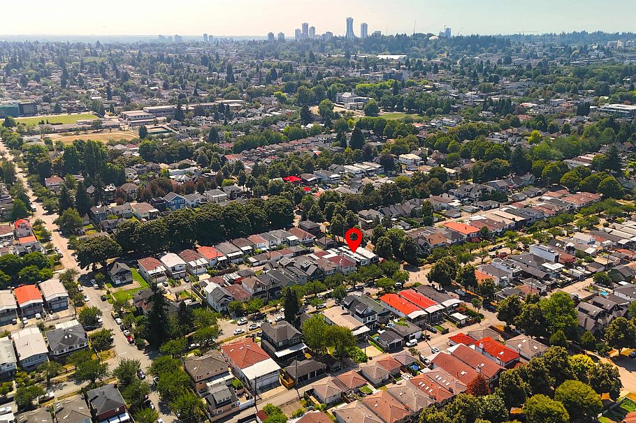 506 E 18th Avenue Vancouver, BC - 40