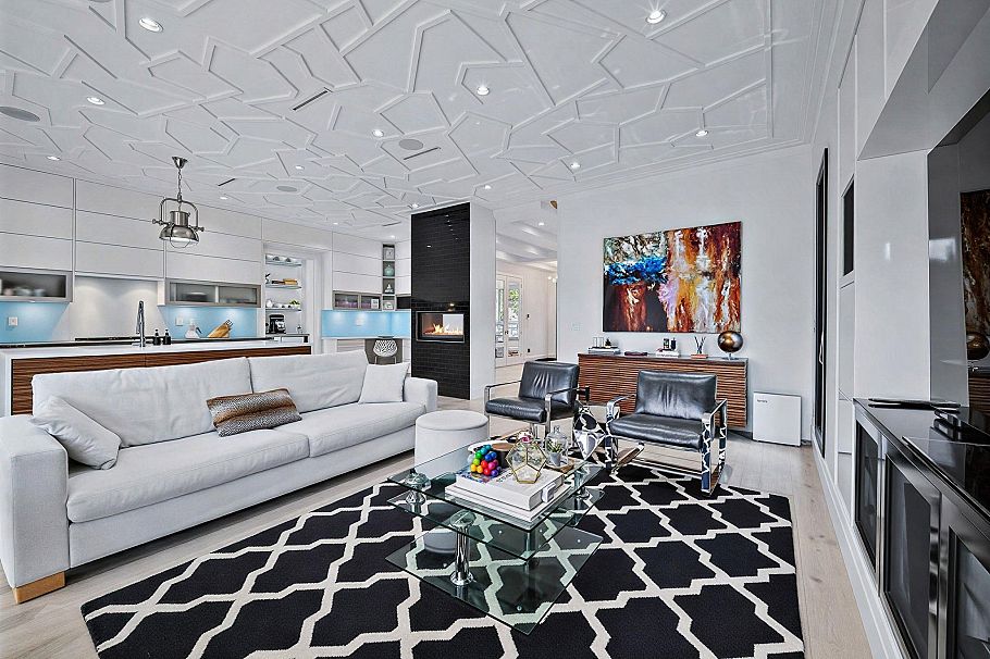 3626 E 48th Avenue Vancouver, BC - 4