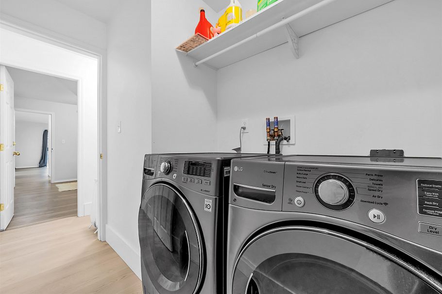 3638 Maginnis Avenue North Vancouver, BC - 19