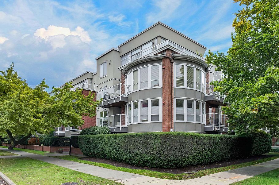 208 2288 W 12th Avenue Vancouver, BC - 2