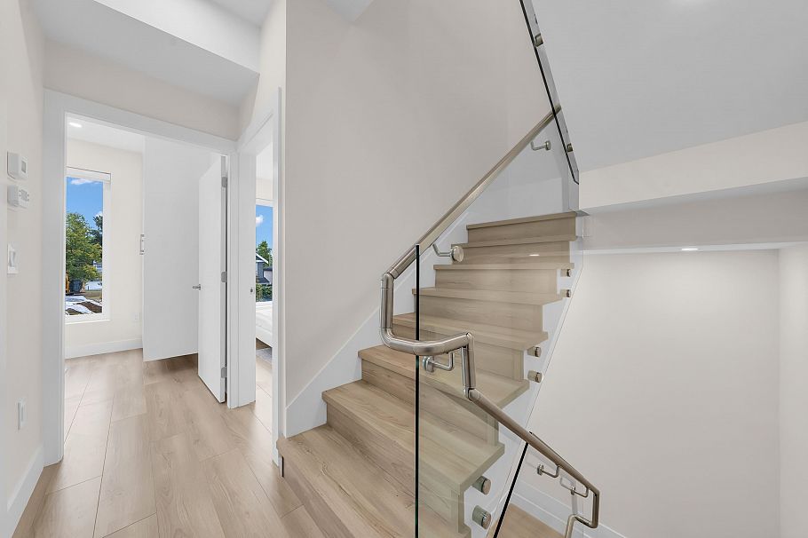 1 3581 Haida Drive Vancouver, BC - 20