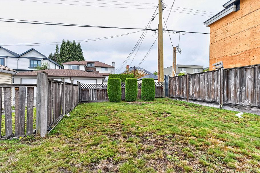 2345 W 18th Avenue Vancouver, BC - 37
