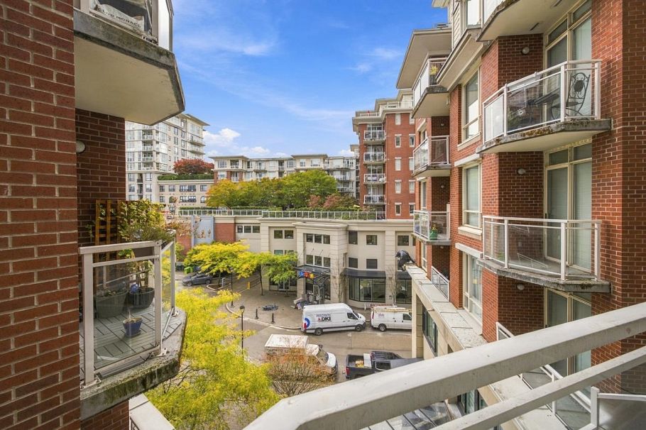 421 4028 Knight Street Vancouver, BC - 20