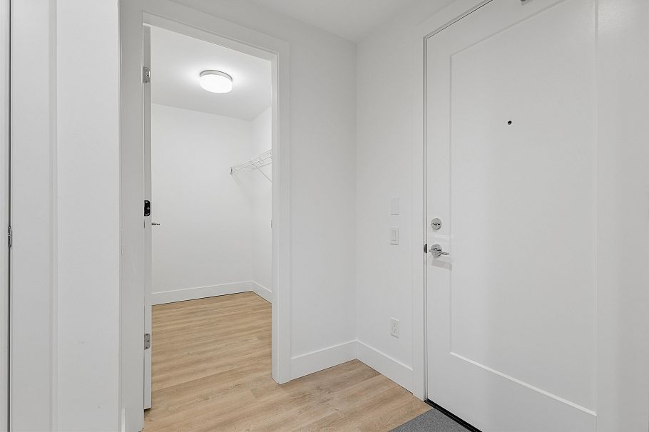 208 2375 Emery Court North Vancouver, BC - 16