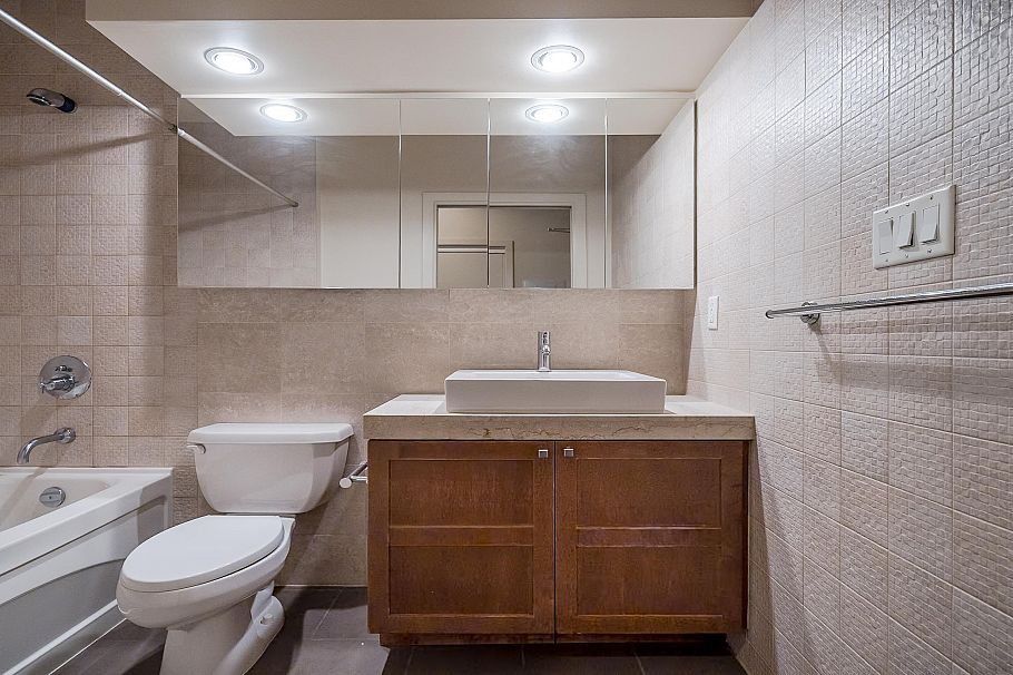 1113 1333 W Georgia Street Vancouver, BC - 19