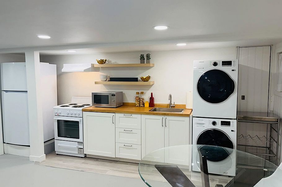 936 W 17th Avenue Vancouver, BC - 20