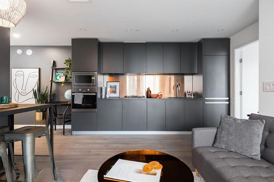 1901 1480 Howe Street Vancouver, BC - 2