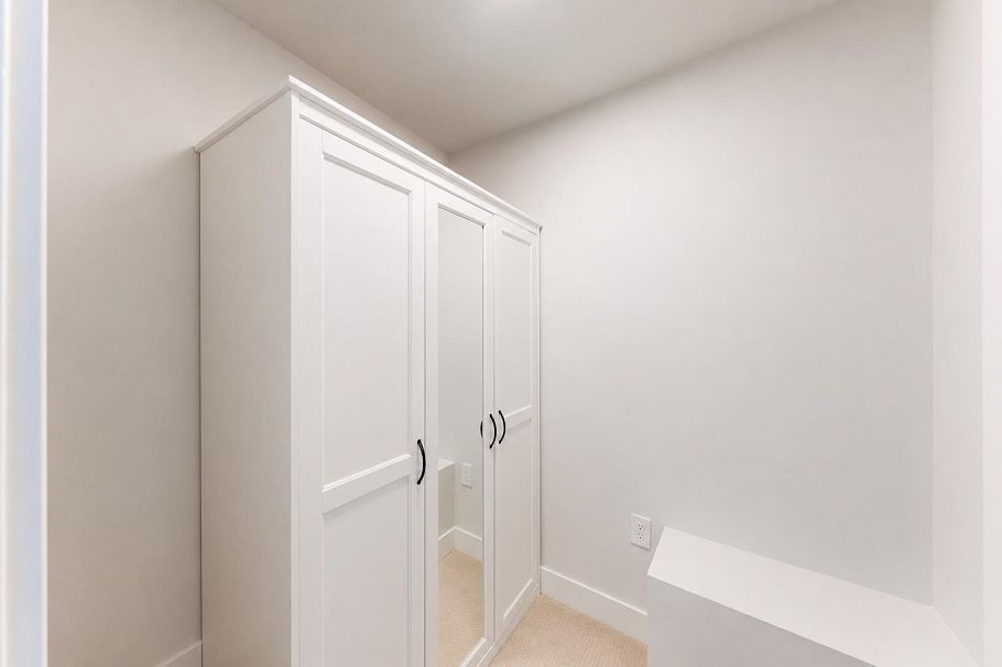 7669 Granville Street Vancouver, BC - 22