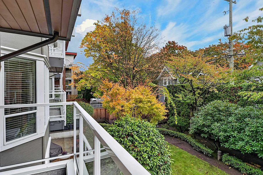 208 2288 W 12th Avenue Vancouver, BC - 32