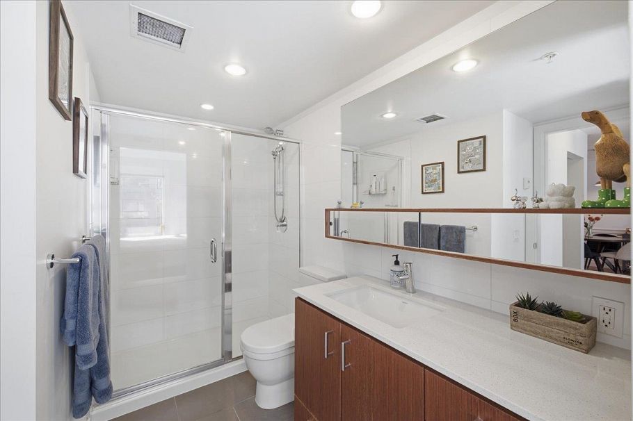 102 221 E 3rd Street North Vancouver, BC - 15