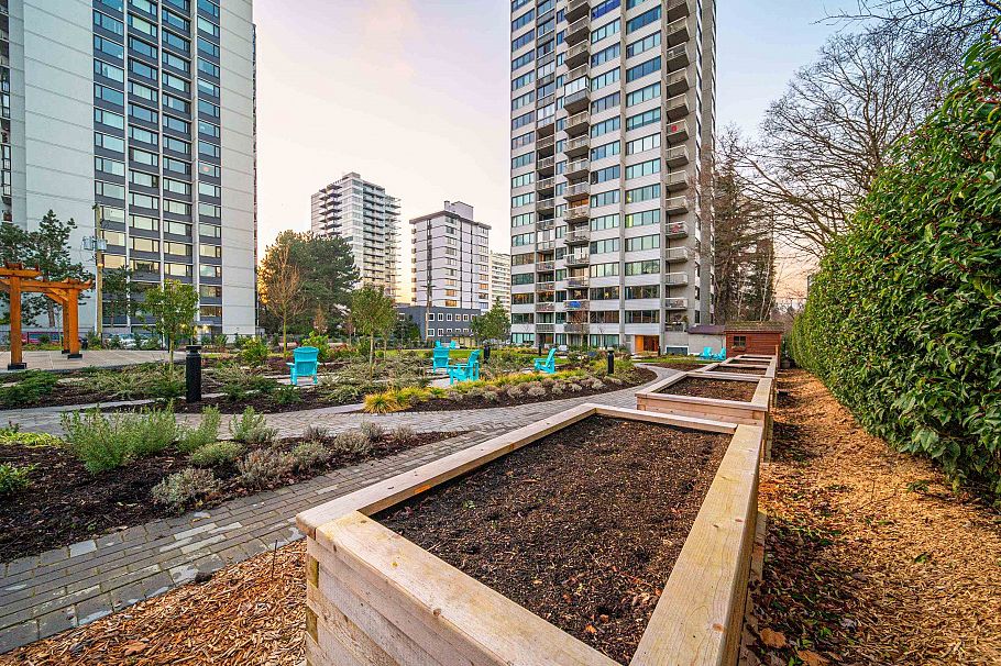 206 1740 Comox Street Vancouver, BC - 29