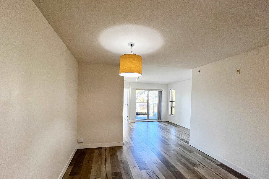 408 1633 Mackay Avenue North Vancouver, BC - 9