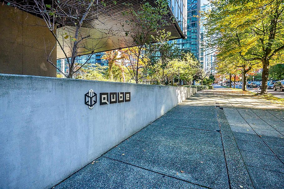 1113 1333 W Georgia Street Vancouver, BC - 32