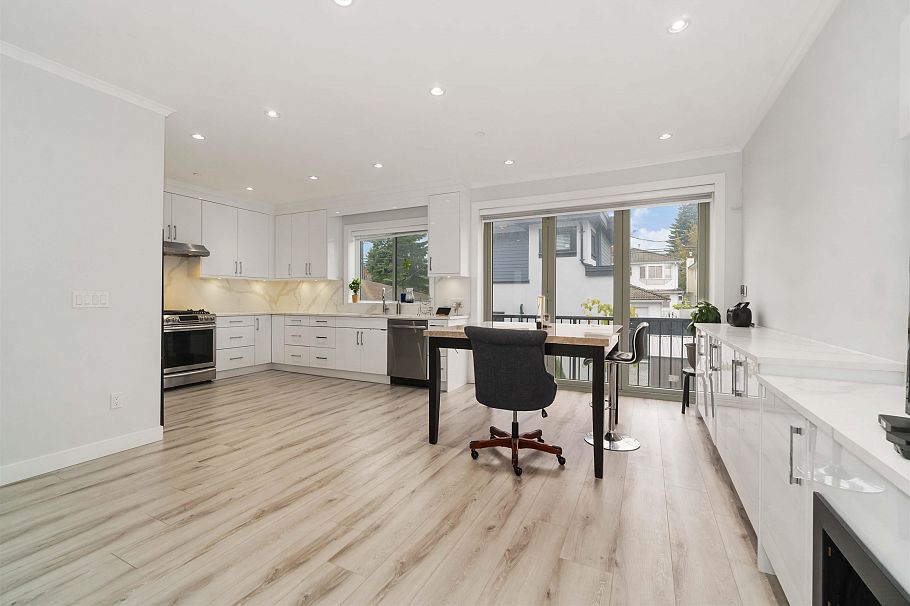 2575 & 2577 Parker Street Vancouver, BC - 20