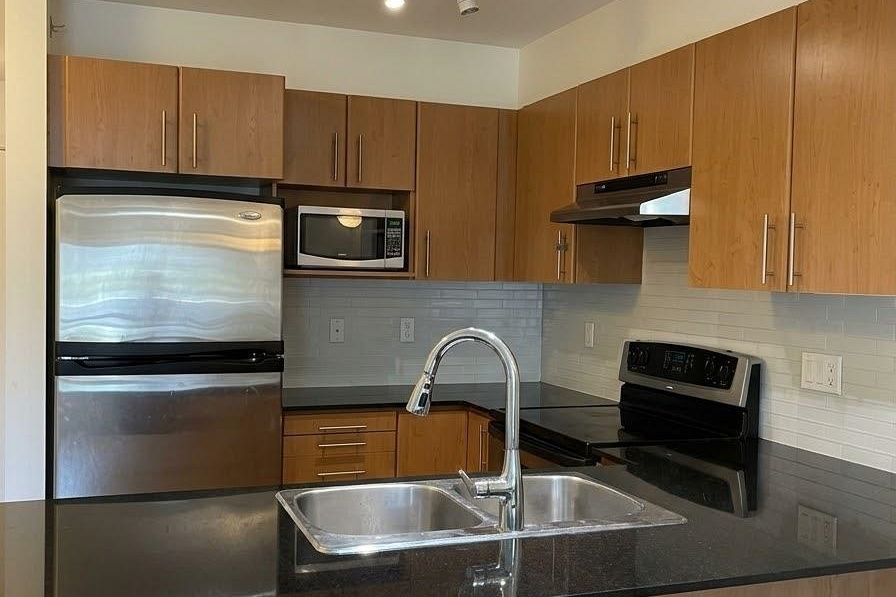 408 1633 Mackay Avenue North Vancouver, BC - 17