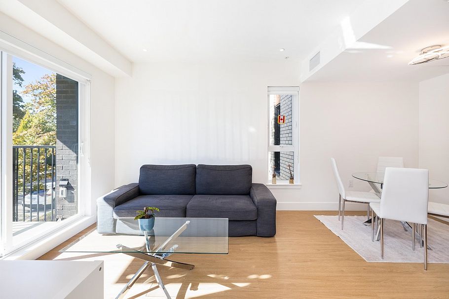 204 2235 E Broadway Street Vancouver, BC - 6