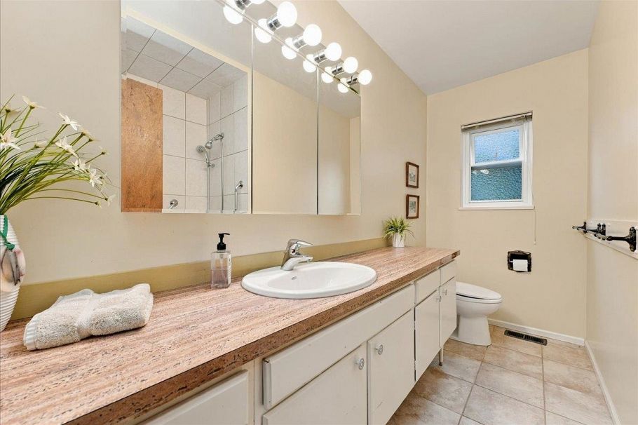 4295 Nottingham Road North Vancouver, BC - 15