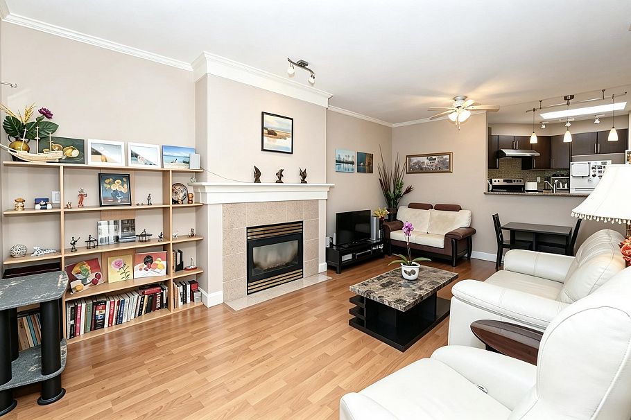 305 3615 W 17th Avenue Vancouver, BC - 4