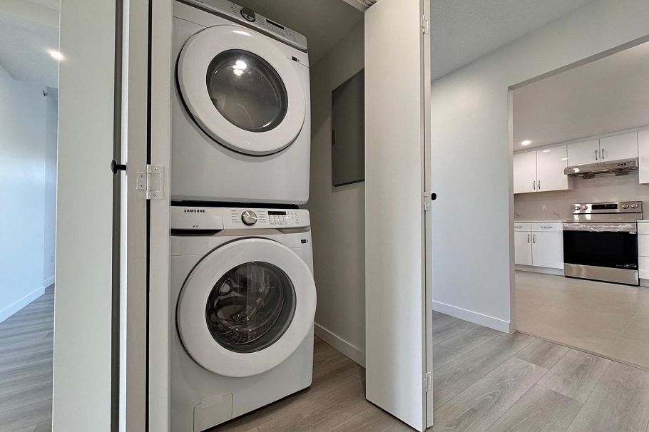 800 2528 E Broadway Vancouver, BC - 10