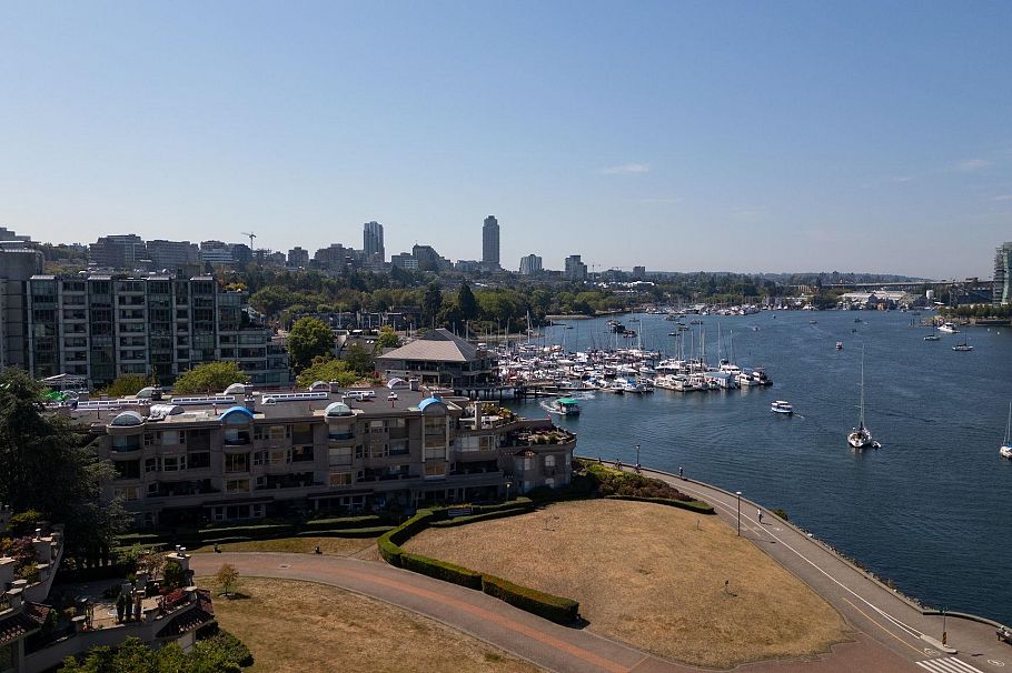 406 525 Wheelhouse Square Vancouver, BC - 36