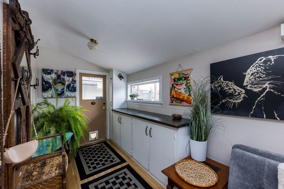 2057 Mahon Avenue North Vancouver, BC - 9