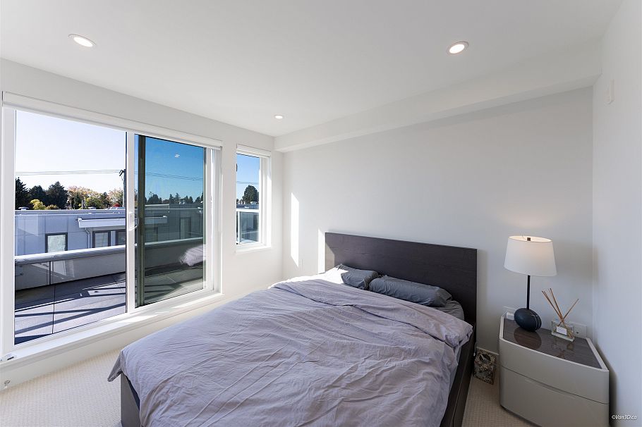 7669 Granville Street Vancouver, BC - 33