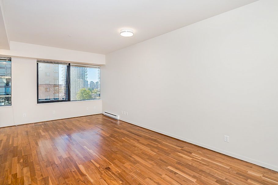 1113 1333 W Georgia Street Vancouver, BC - 12