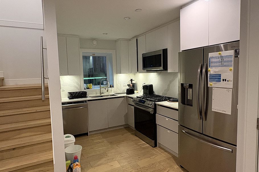 3429 Dundas Street Vancouver, BC - 15
