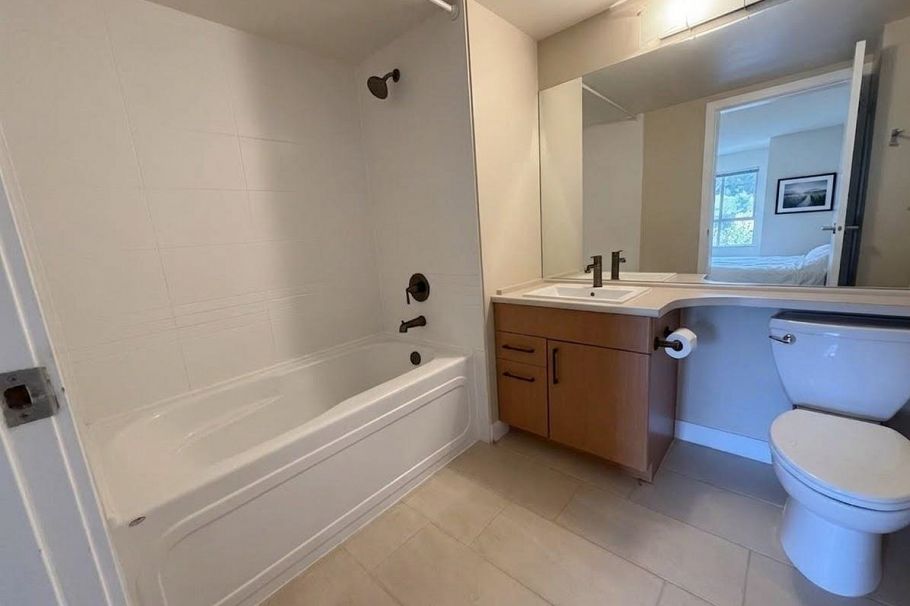 408 1633 Mackay Avenue North Vancouver, BC - 12