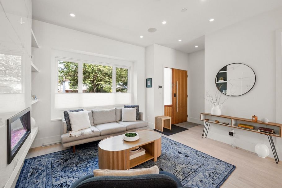 506 E 18th Avenue Vancouver, BC - 4