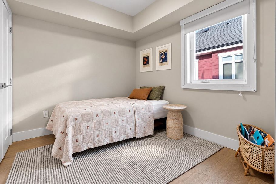 2 233 W 5th Street North Vancouver, BC - 20