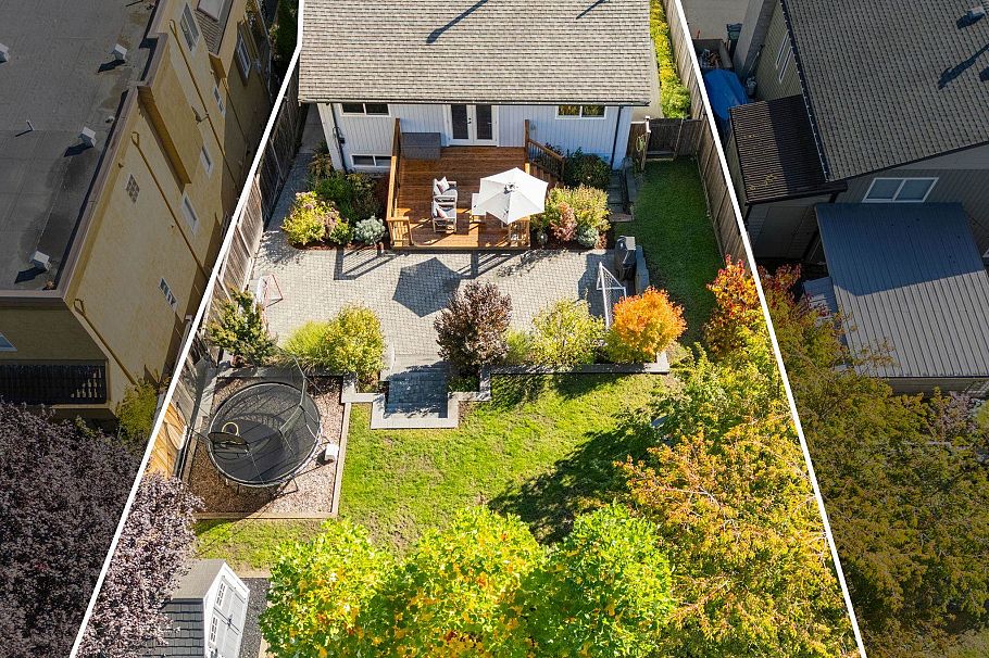 1147 Deep Cove Road North Vancouver, BC - 35