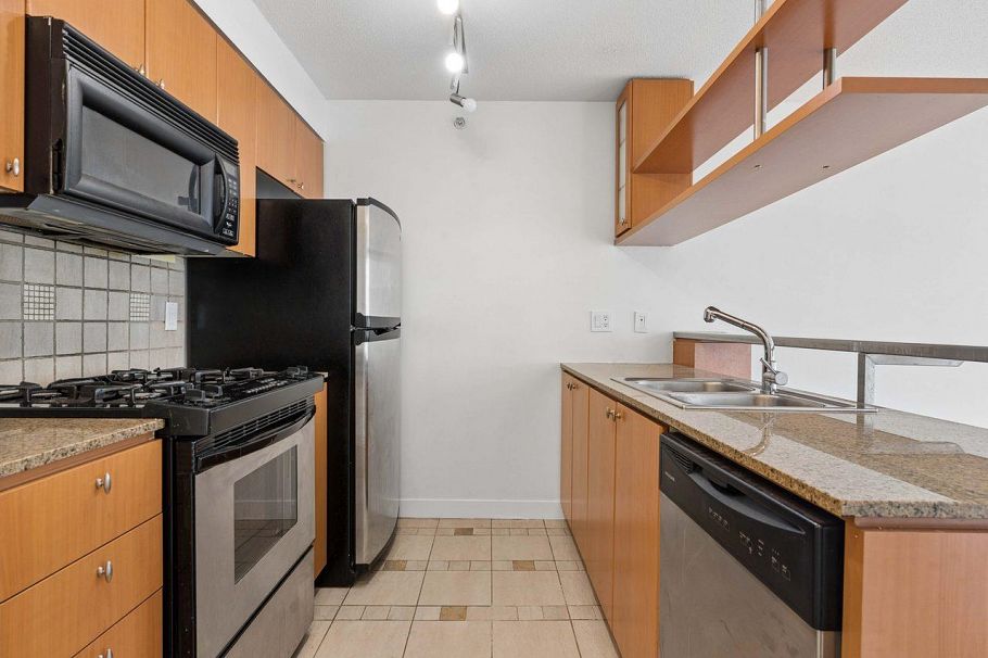 2208 1495 Richards Street Vancouver, BC - 5