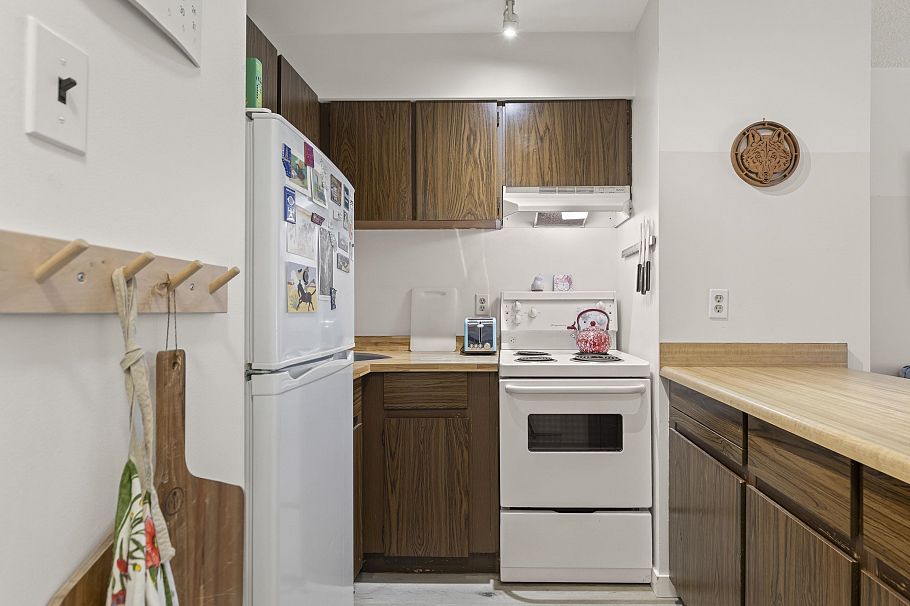 216 1545 E 2nd Avenue Vancouver, BC - 21