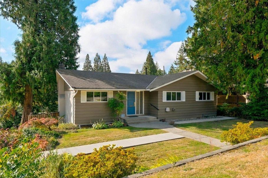 4295 Nottingham Road North Vancouver, BC - 32