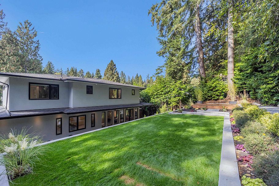 4324 Glencanyon Drive North Vancouver, BC - 31