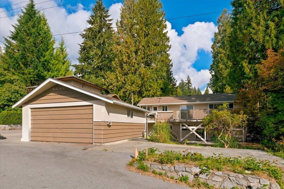 4295 Nottingham Road North Vancouver, BC - 26