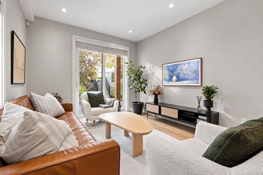2 233 W 5th Street North Vancouver, BC - 13
