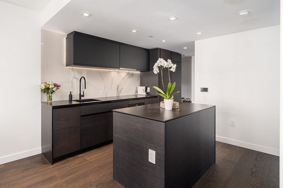 1905 620 Cardero Street West Vancouver, BC - 10