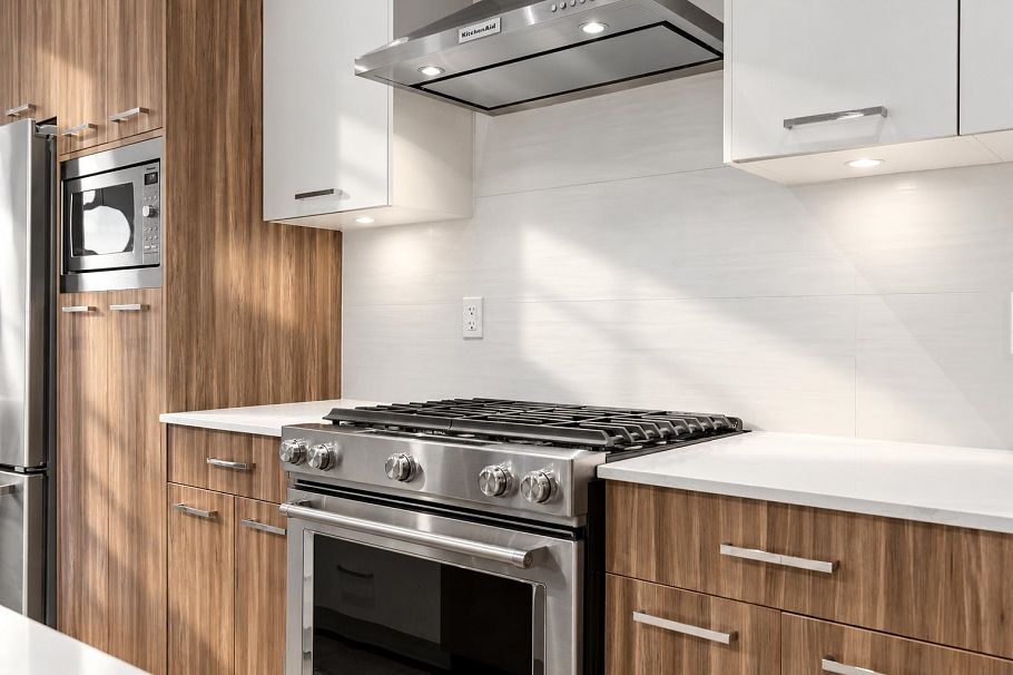 2 233 W 5th Street North Vancouver, BC - 11