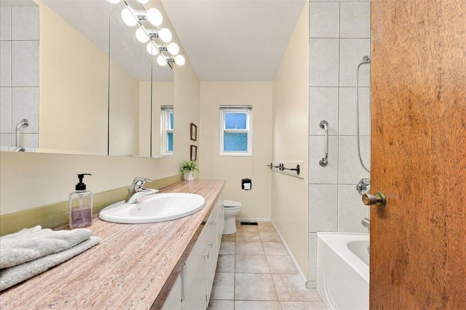 4295 Nottingham Road North Vancouver, BC - 17